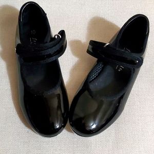 Freestyle by Danskin Girl's Tap Shoes 10 A